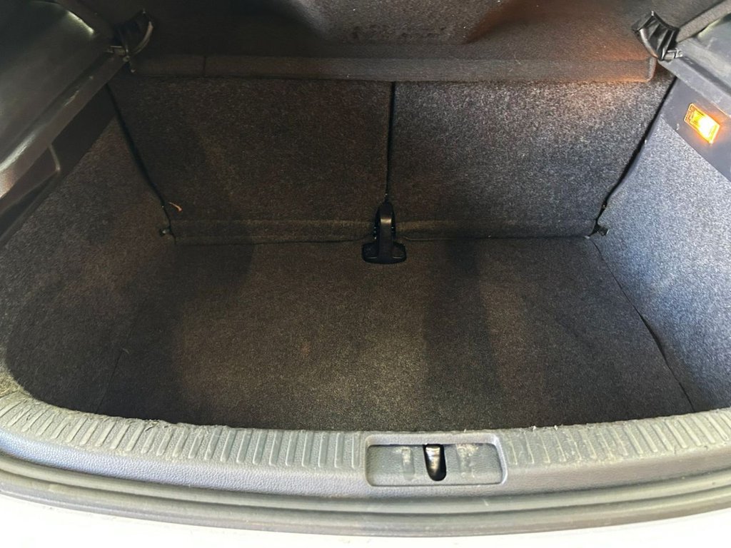 Used Volkswagen Scirocco 2015 for sale - 76345975: Photo 20