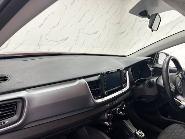 Used Kia Stonic 2018 for sale - 76106212: Photo 17