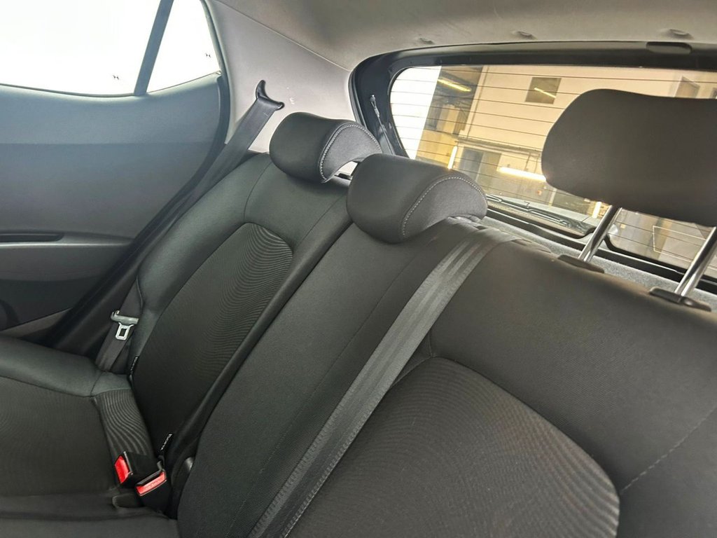 Used Hyundai i10 2018 for sale - 77313216: Photo 18