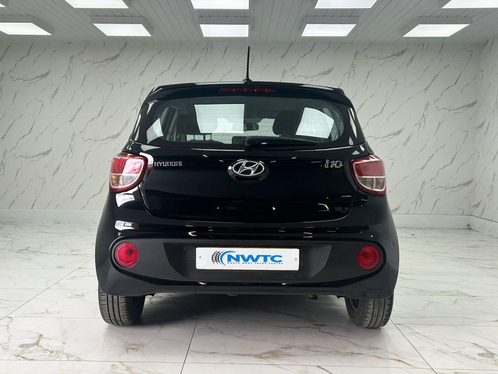 Used Hyundai i10 2018 for sale - 77313216: Photo 8