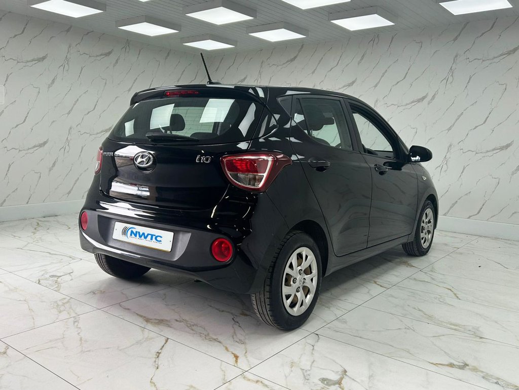 Used Hyundai i10 2018 for sale - 77313216: Photo 9