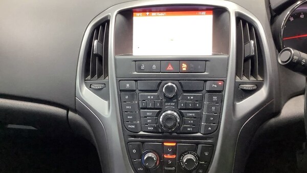 Used Vauxhall Astra 2016 for sale - 76105978: Photo 8