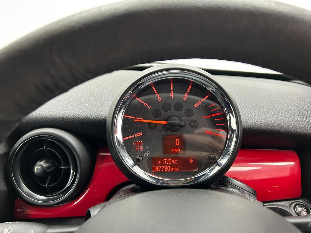 Used MINI Coupe 2015 for sale - 75642401: Photo 16