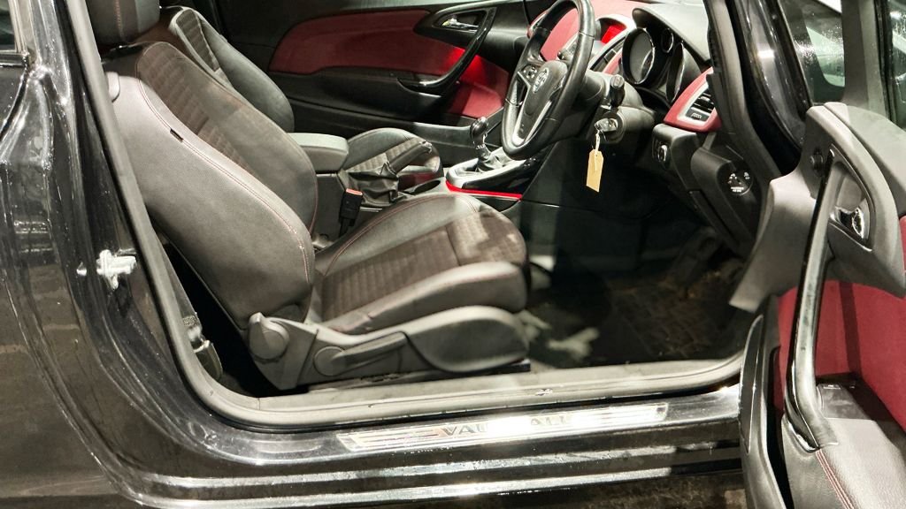 Used Vauxhall Astra GTC 2015 for sale - 77806529: Photo 12