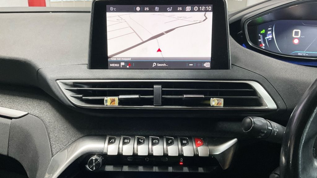 Used Peugeot 3008 2018 for sale - 77593731: Photo 6