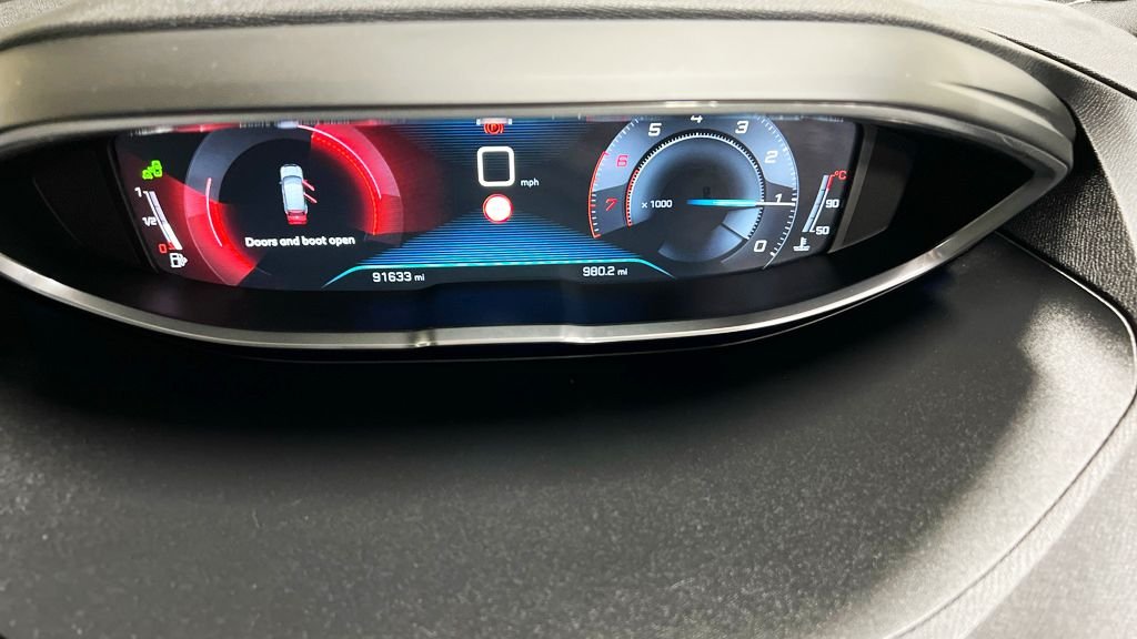 Used Peugeot 3008 2018 for sale - 77436747: Photo 11