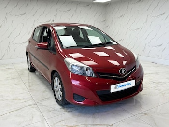 Used Toyota Yaris 2013 for sale - 76395625: Photo