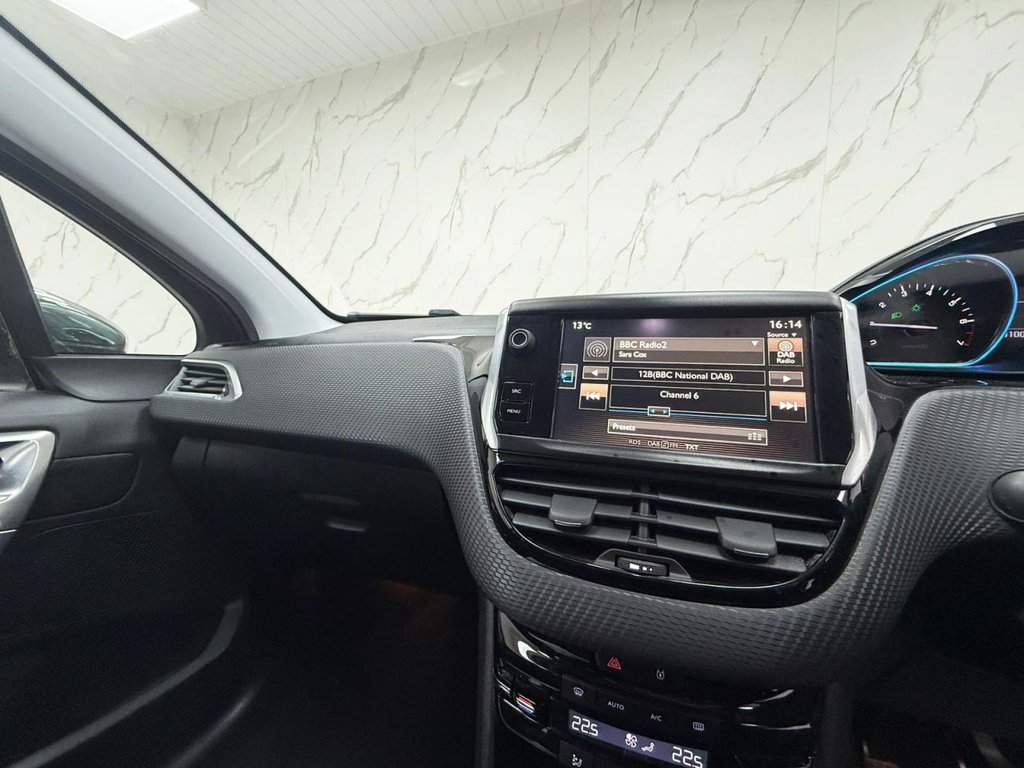 Used Peugeot 2008 2015 for sale - 77422244: Photo 16