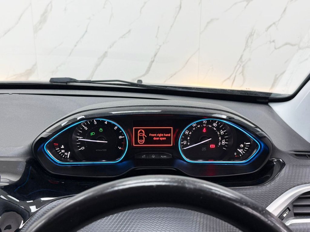 Used Peugeot 2008 2015 for sale - 77422244: Photo 17