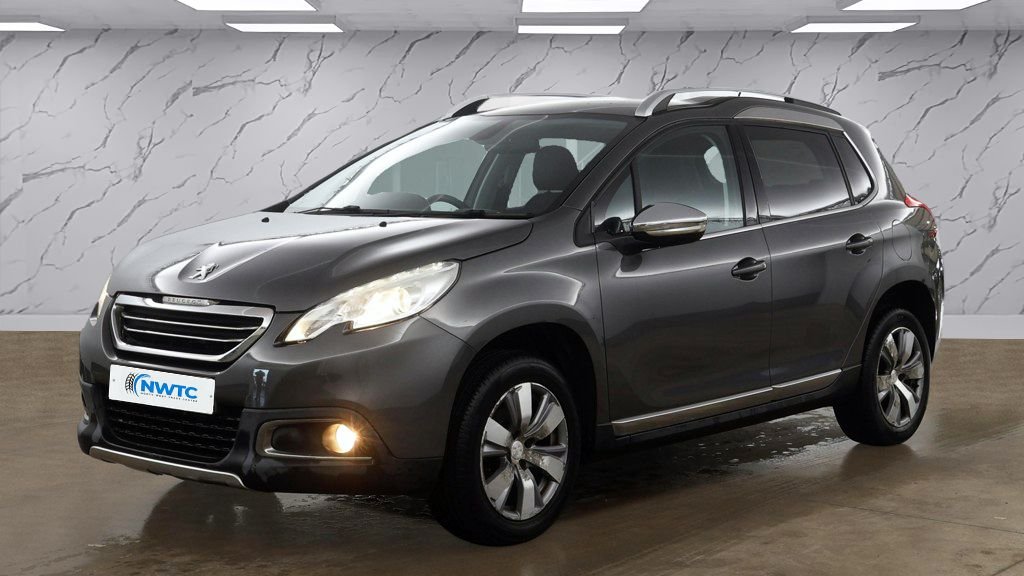 Used Peugeot 2008 2015 for sale - 77422244: Photo 4