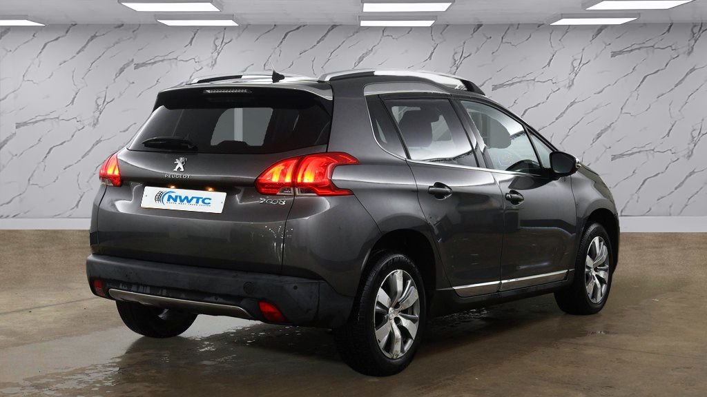 Used Peugeot 2008 2015 for sale - 77422244: Photo 6