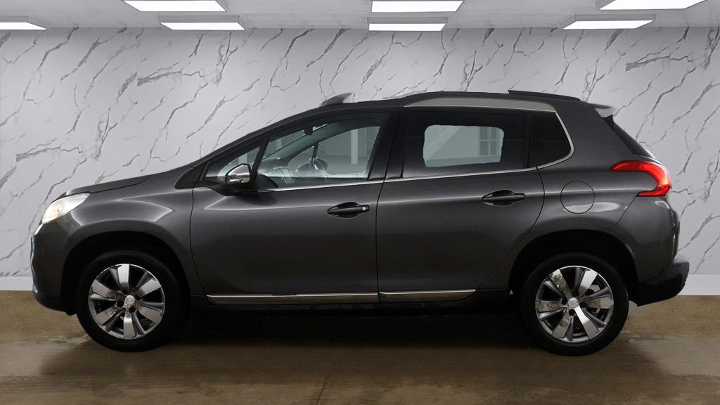 Used Peugeot 2008 2015 for sale - 77422244: Photo 8