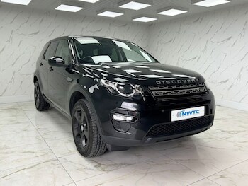 Used Land Rover Discovery Sport 2017 for sale - 76106196: Photo 2