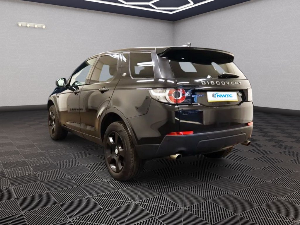 Used Land Rover Discovery Sport 2017 for sale - 76106196: Photo 3