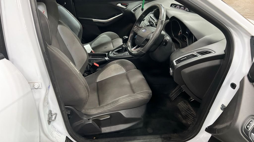 Used Ford Focus 2016 for sale - 76901185: Photo 12