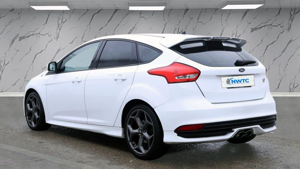 Used Ford Focus 2016 for sale - 76901185: Photo 4