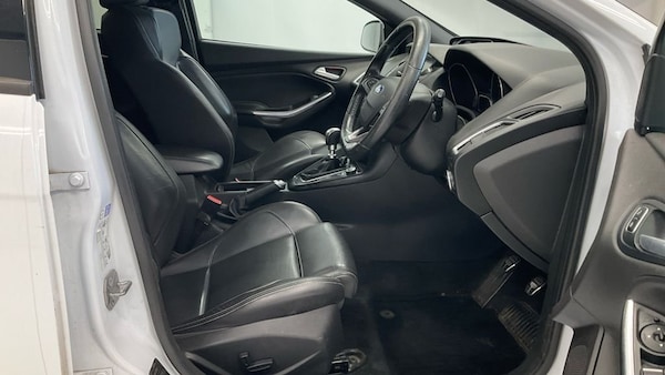 Used Ford Focus 2015 for sale - 76173075: Photo 10