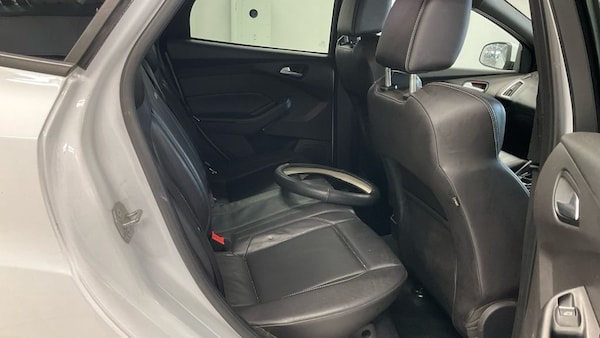 Used Ford Focus 2015 for sale - 76173075: Photo 11
