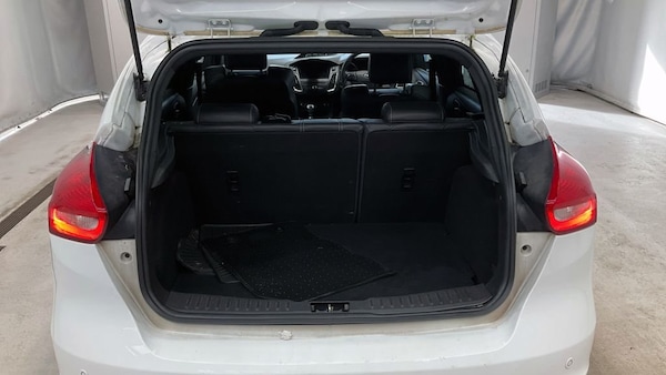 Used Ford Focus 2015 for sale - 76173075: Photo 12
