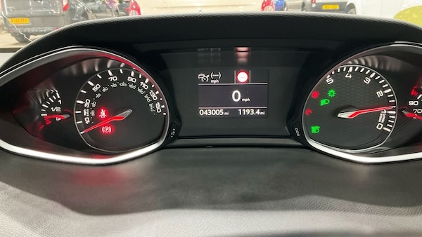 Used Peugeot 308 2019 for sale - 76345750: Photo 9