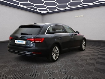 Used Audi A4 Avant 2017 for sale - 75487481: Photo