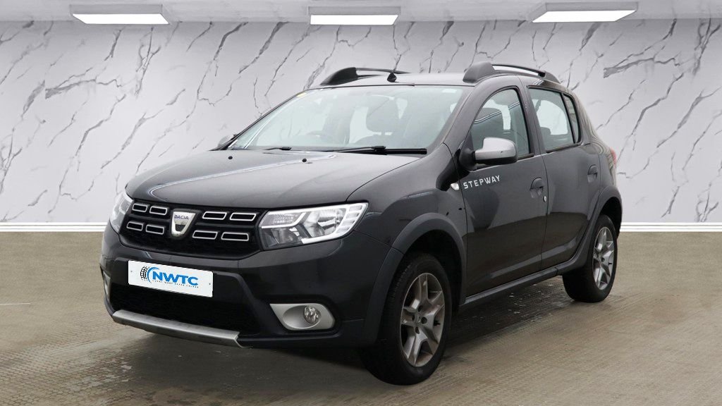Used Dacia Sandero Stepway 2019 for sale - 76901165: Photo 2