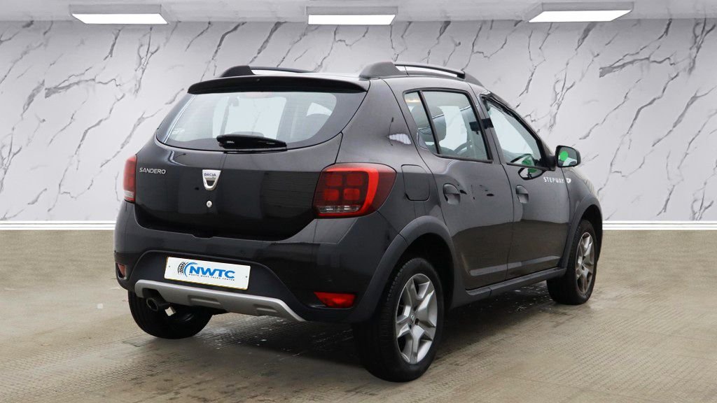 Used Dacia Sandero Stepway 2019 for sale - 76901165: Photo 4