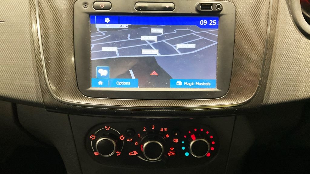 Used Dacia Sandero Stepway 2019 for sale - 76901165: Photo 8