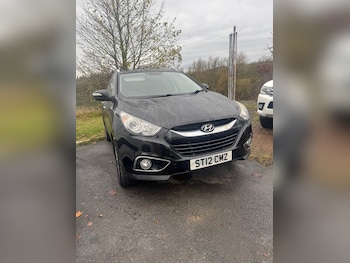 2012 (12) - 1.7 CRDi Premium 5dr 2WD