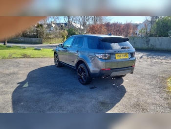 Used Land Rover Discovery Sport 2017 for sale - 77902794: Photo