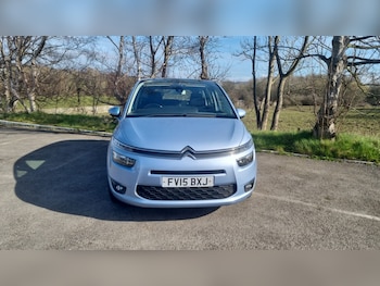 Used Citroen Grand C4 Picasso 2015 for sale - 77945816: Photo