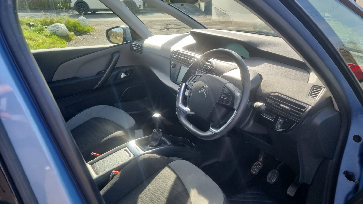 Used Citroen Grand C4 Picasso 2015 for sale - 77945816: Photo 4
