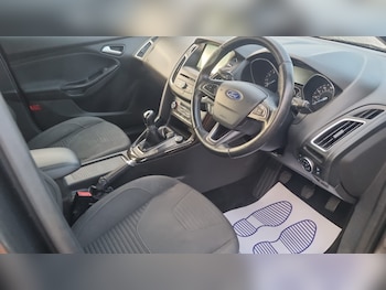 Used Ford Focus 2015 for sale - 77195200: Photo