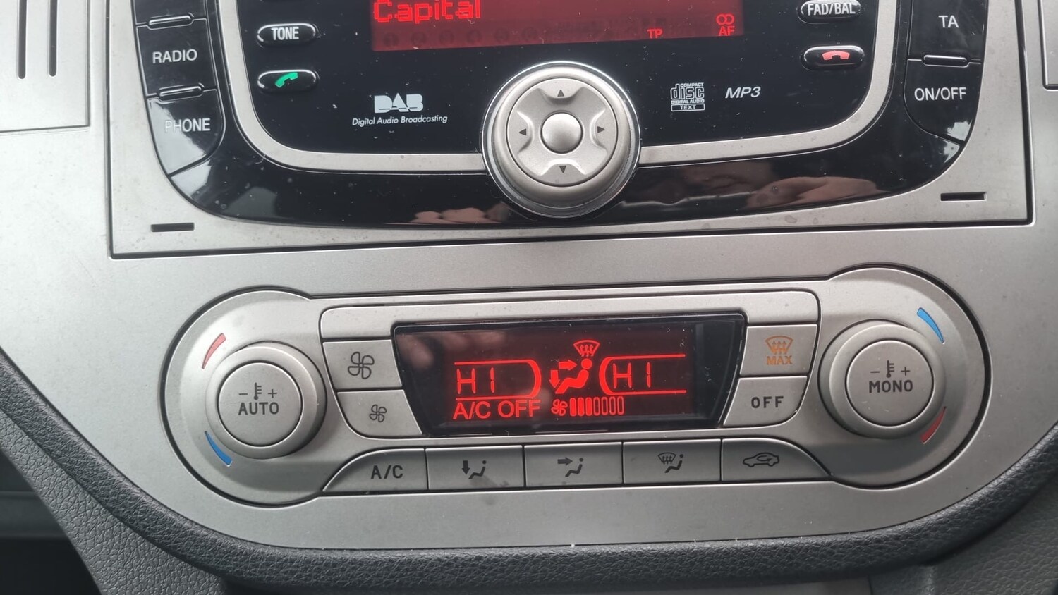 Used Ford Kuga 2011 for sale - 77603797: Photo 7