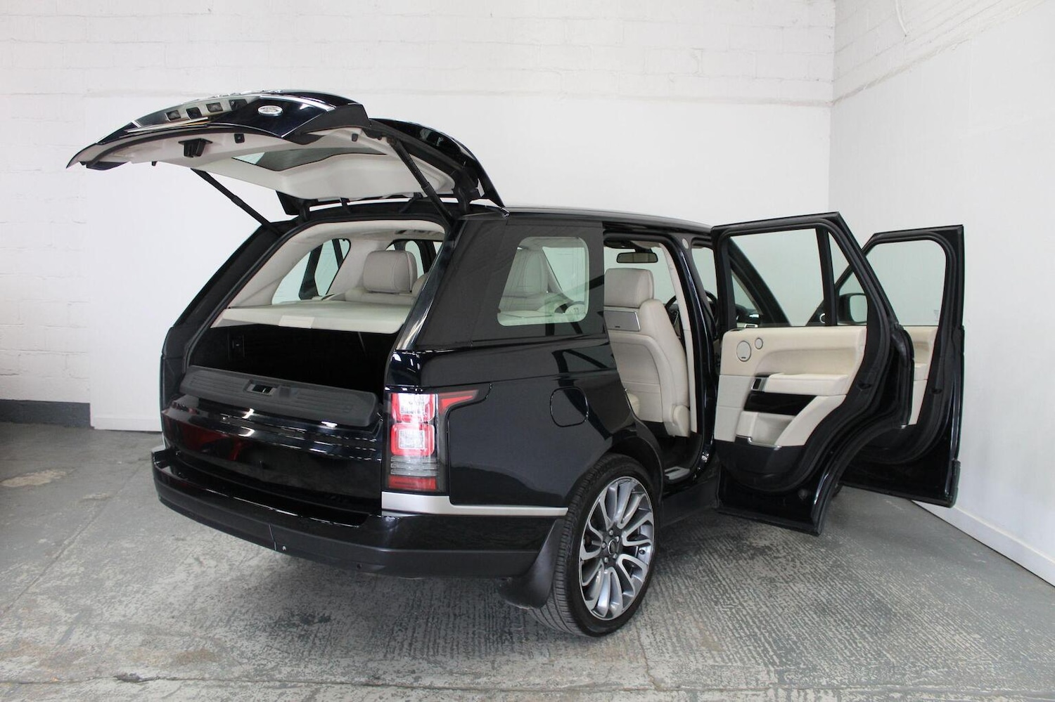 Used Land Rover Range Rover 2015 for sale - 76793852: Photo 26