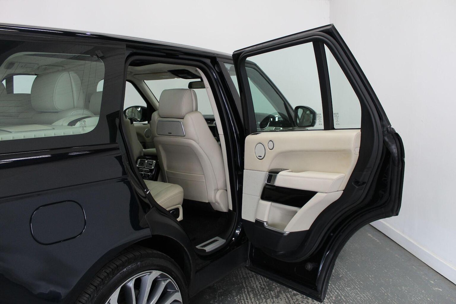 Used Land Rover Range Rover 2015 for sale - 76793852: Photo 33