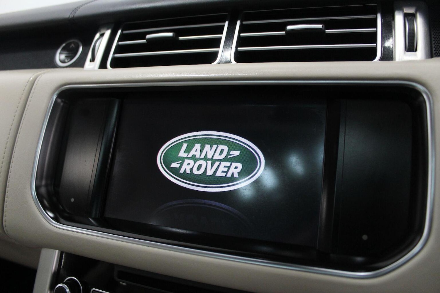 Used Land Rover Range Rover 2015 for sale - 76793852: Photo 43
