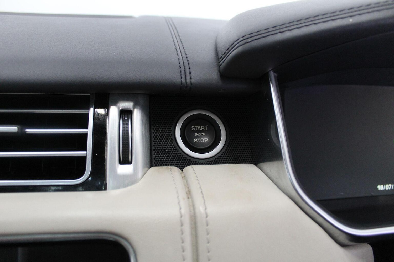 Used Land Rover Range Rover 2015 for sale - 76793852: Photo 53