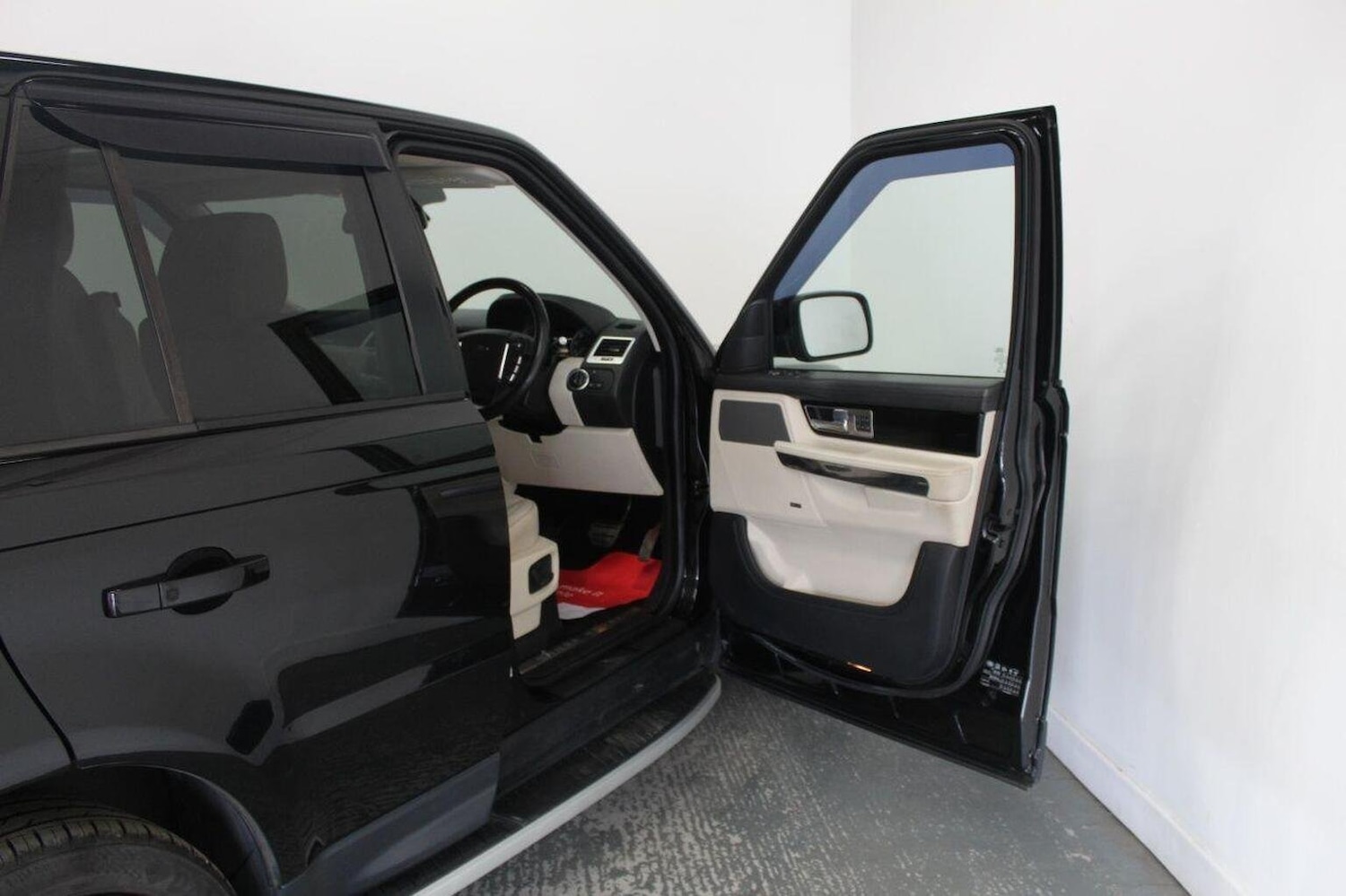 Vehicle 25