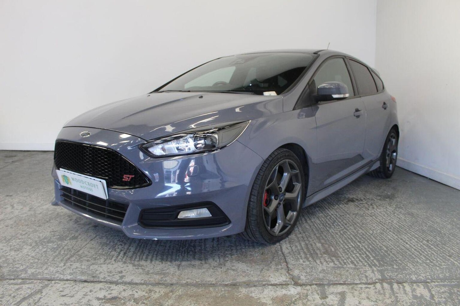 Used Ford Focus 2015 for sale - 76058054: Photo 2