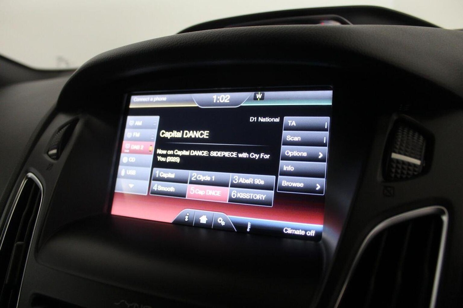 Used Ford Focus 2015 for sale - 76058054: Photo 34