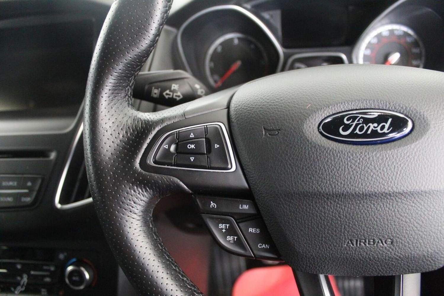 Used Ford Focus 2015 for sale - 76058054: Photo 45