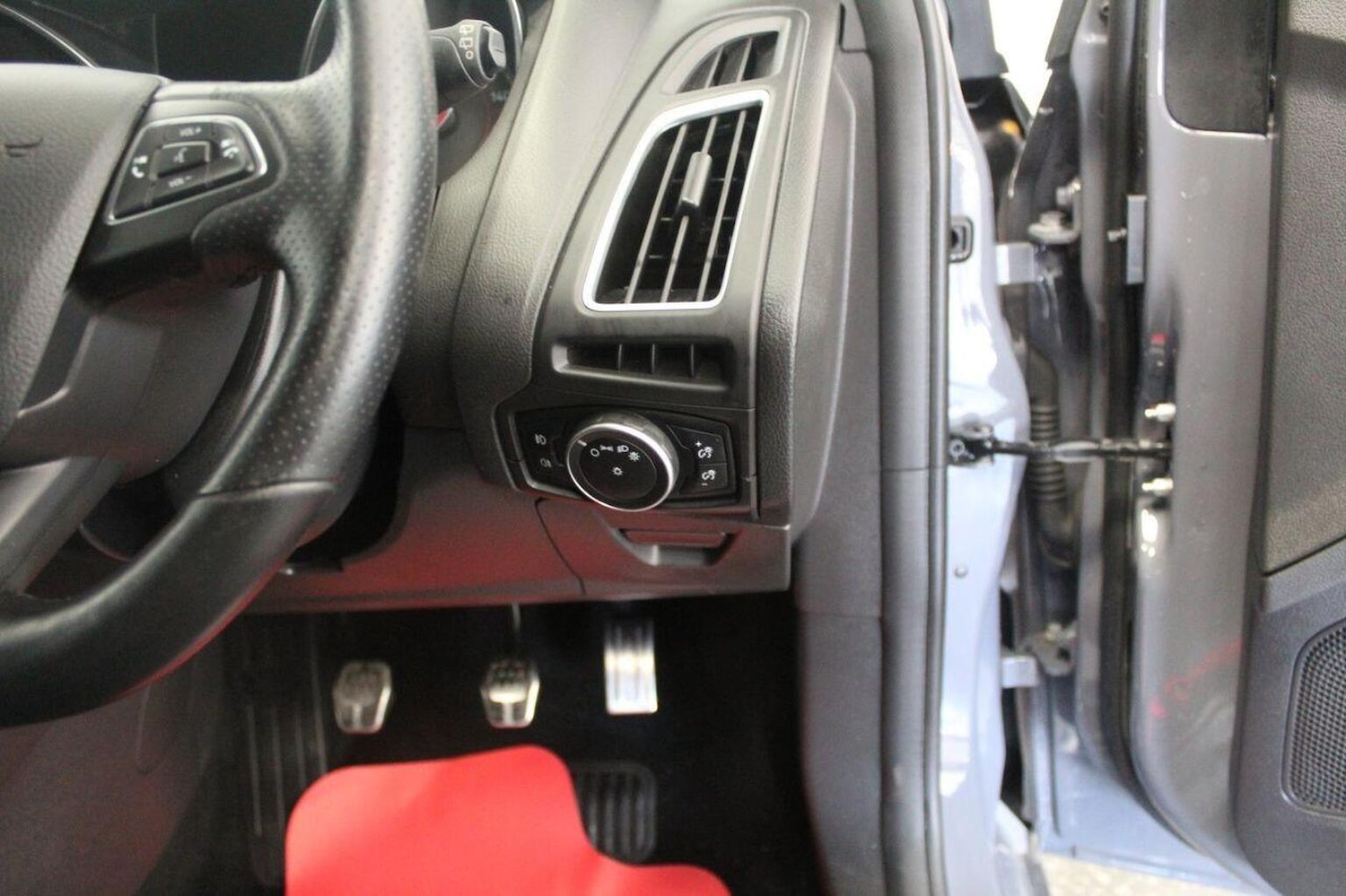 Used Ford Focus 2015 for sale - 76058054: Photo 47