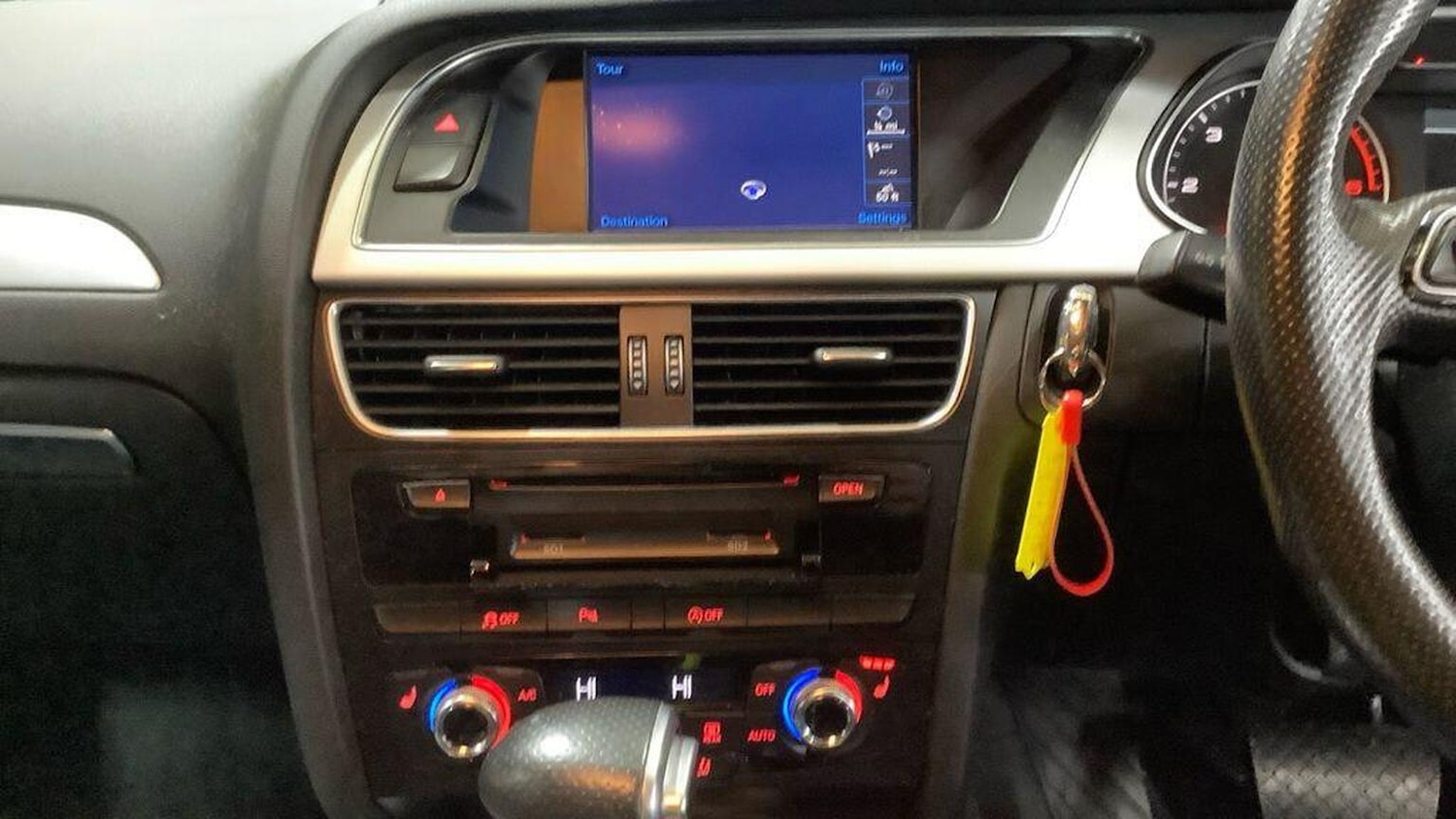 Used Audi A4 2015 for sale - 77350141: Photo 16