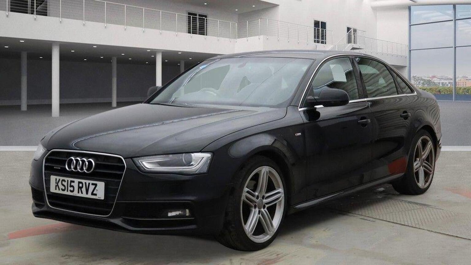 Used Audi A4 2015 for sale - 77350141: Photo 2