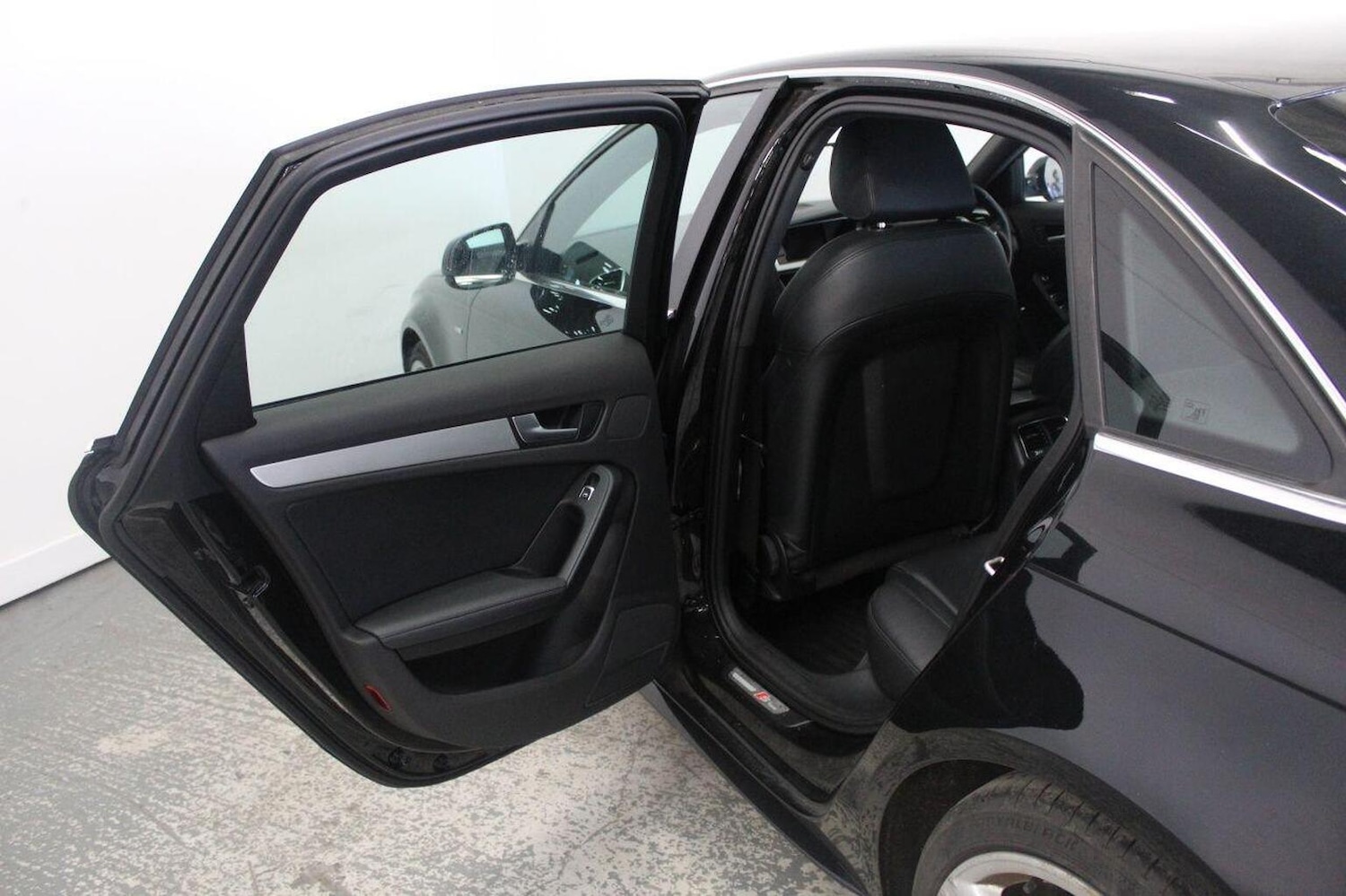 Used Audi A4 2015 for sale - 77350141: Photo 23