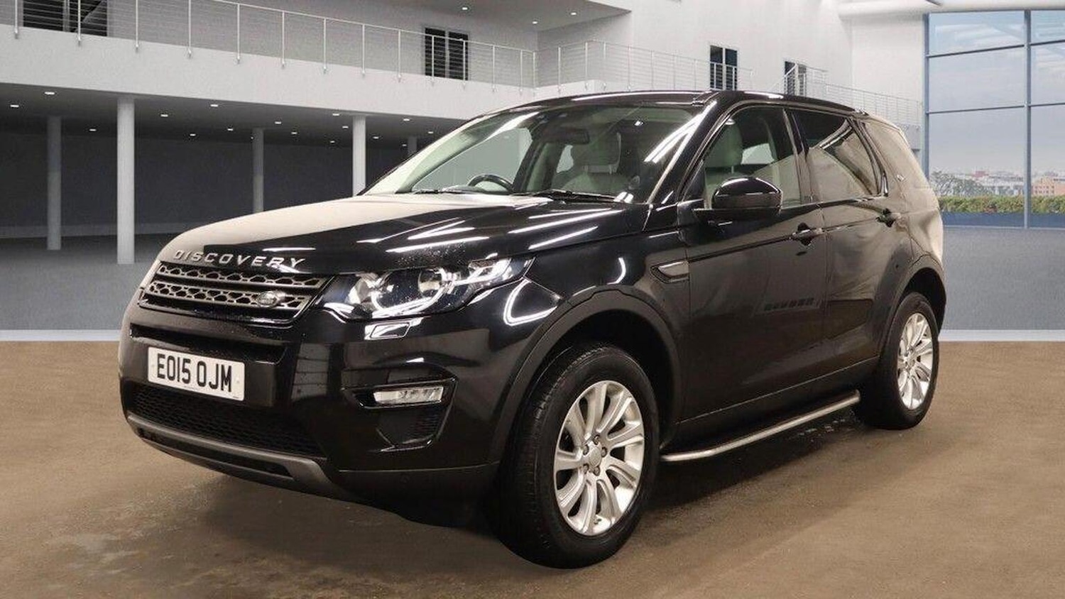 Used Land Rover Discovery Sport 2015 for sale - 76164554: Photo 2