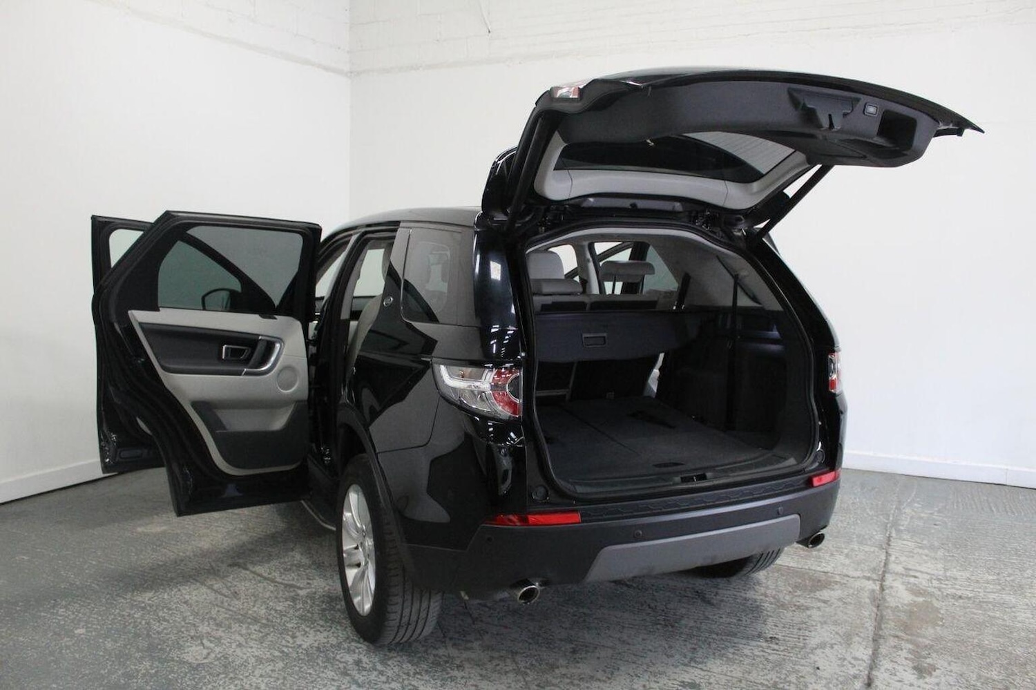 Used Land Rover Discovery Sport 2015 for sale - 76164554: Photo 21