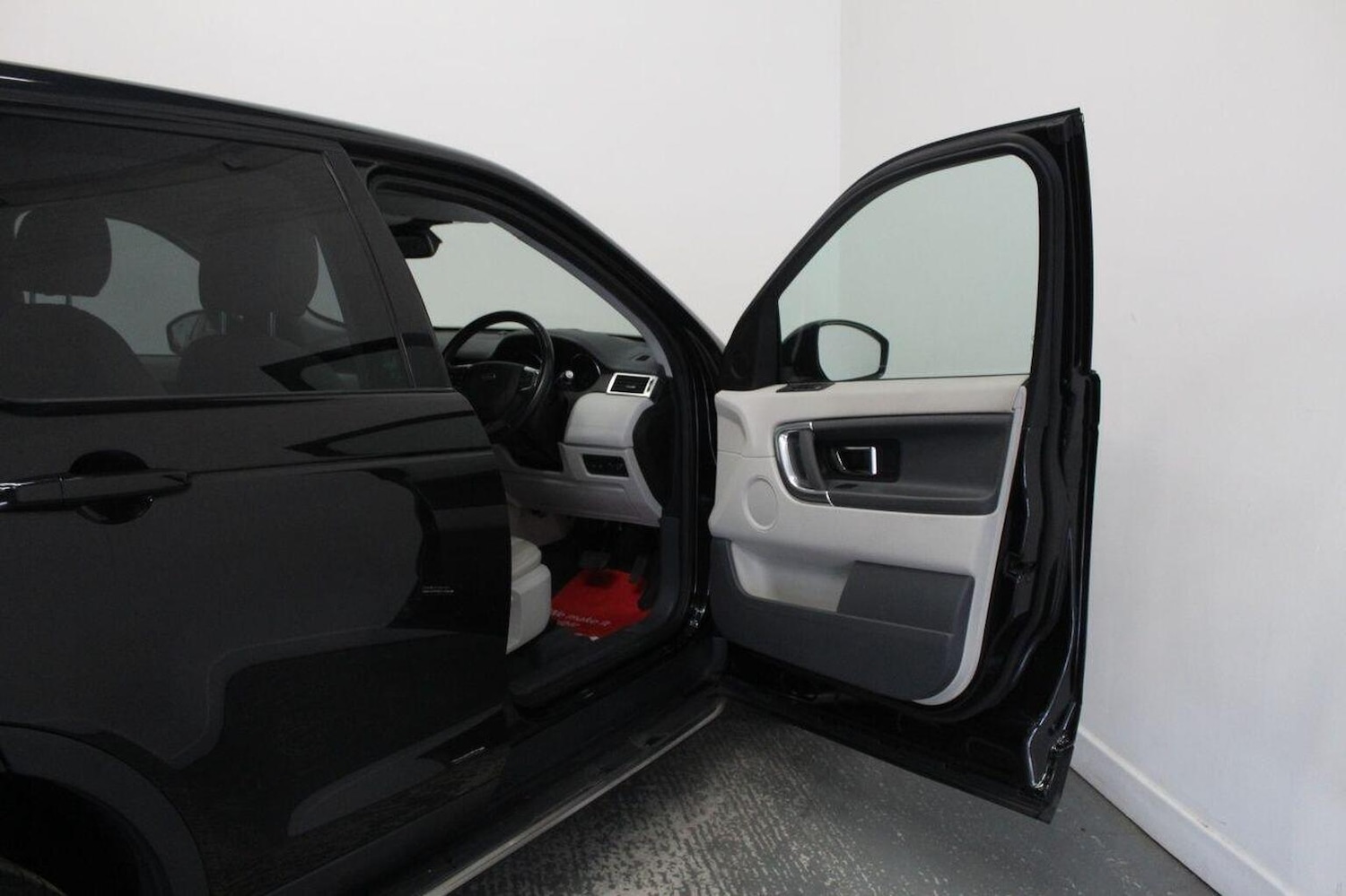 Used Land Rover Discovery Sport 2015 for sale - 76164554: Photo 27