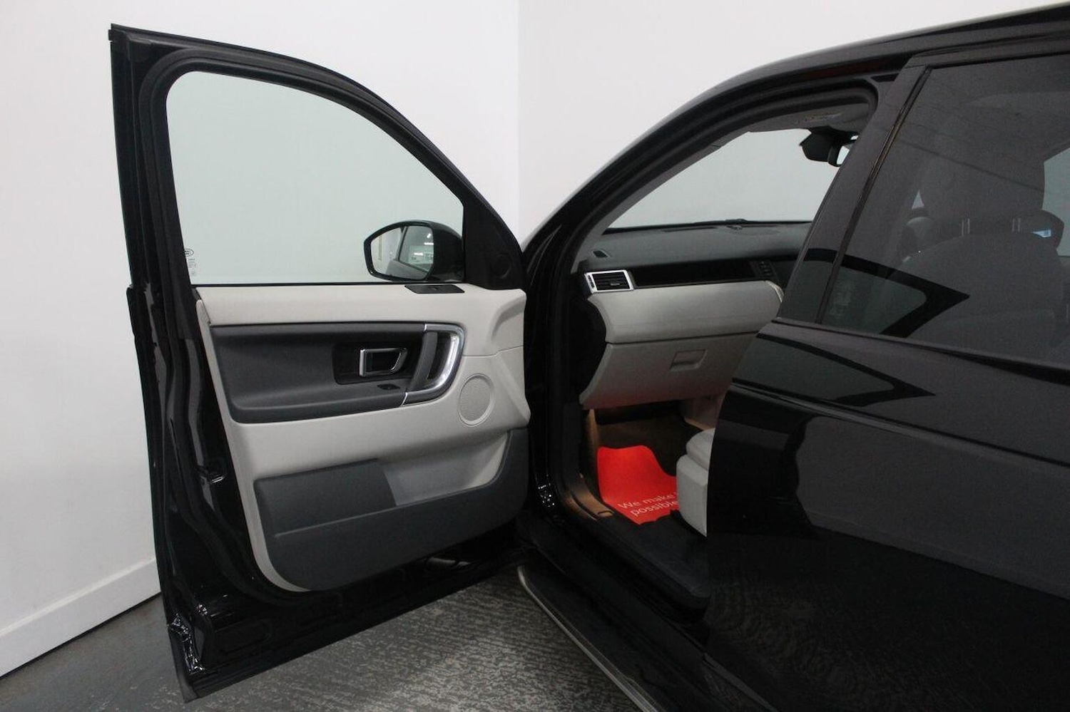 Used Land Rover Discovery Sport 2015 for sale - 76164554: Photo 29